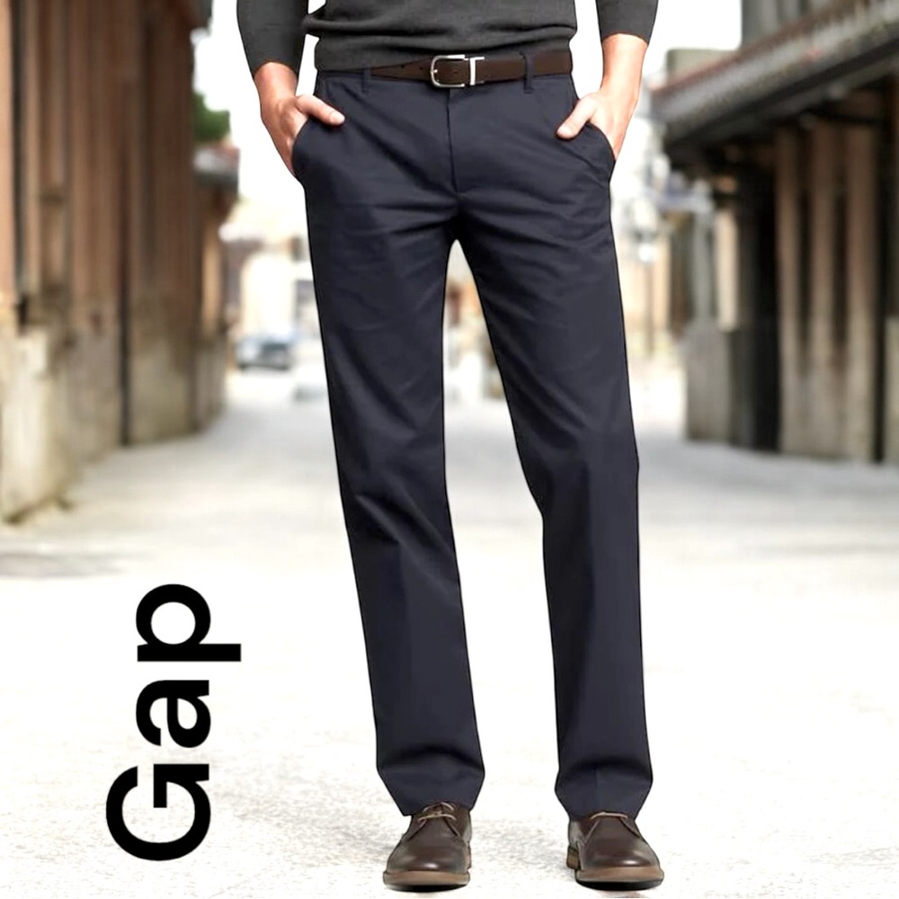 Gap-Men’s 32x34 tailored khakis pants. Black, flat front,slim fit. Like new cond